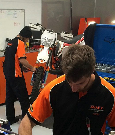 Suspension Servicing - Daniel